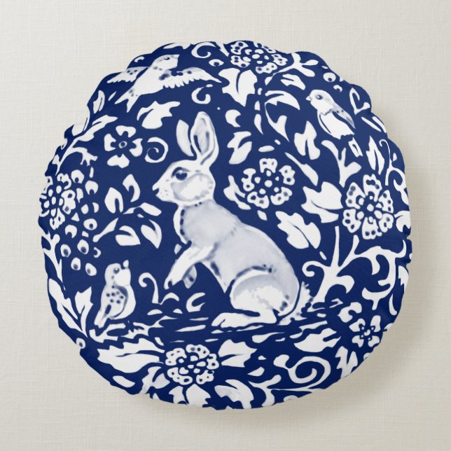 Cobalt Blue Rabbit Bird Blommigt Chinoiserie Dedha Rund Kudde (Framsidan)