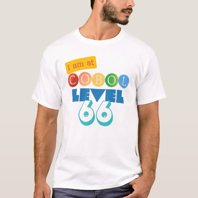 Cobol programmeringsnivå 66 t shirt (Framsida)