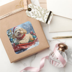 Cockapoo-hund i släde Låt det snöa jul Fyrkantigt Klistermärke