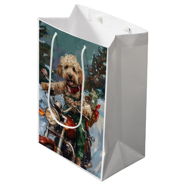 Cockapoo Hund Ridande Motorcykel Jul (Framsidan Vinklad)