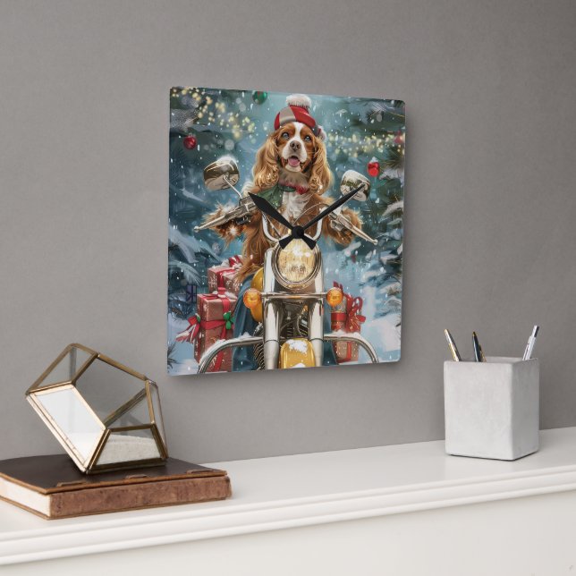 Cocker Spain Hund Riding Motorcle jul Fyrkantig Klocka (Kontor)