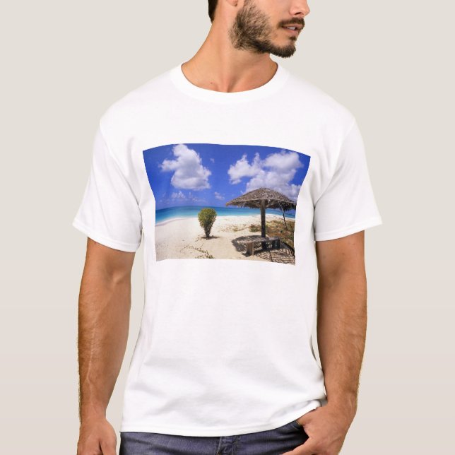 Coco Point Beach, Barbuda, Antigua T-shirt (Framsida)