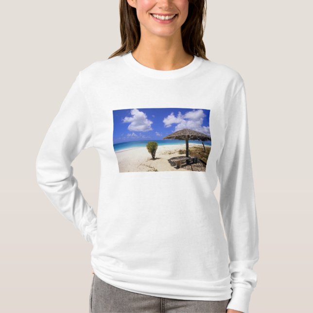 Coco Point Beach, Barbuda, Antigua T-shirt (Framsida)