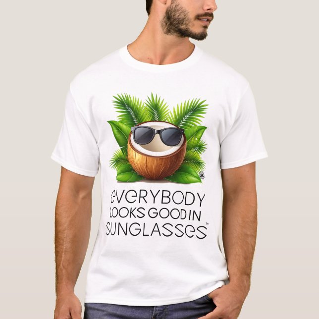 Coconut in Sunglasses - International Fruit Day T Shirt (Framsida)