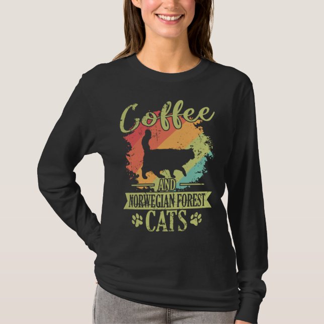Coffee and Norwegian Forest Cat T Shirt (Framsida)
