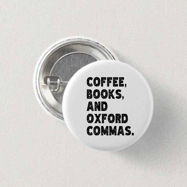Coffee Bokar och Oxford Commas Coola Lacher Funny Knapp (Framsida & baksida)
