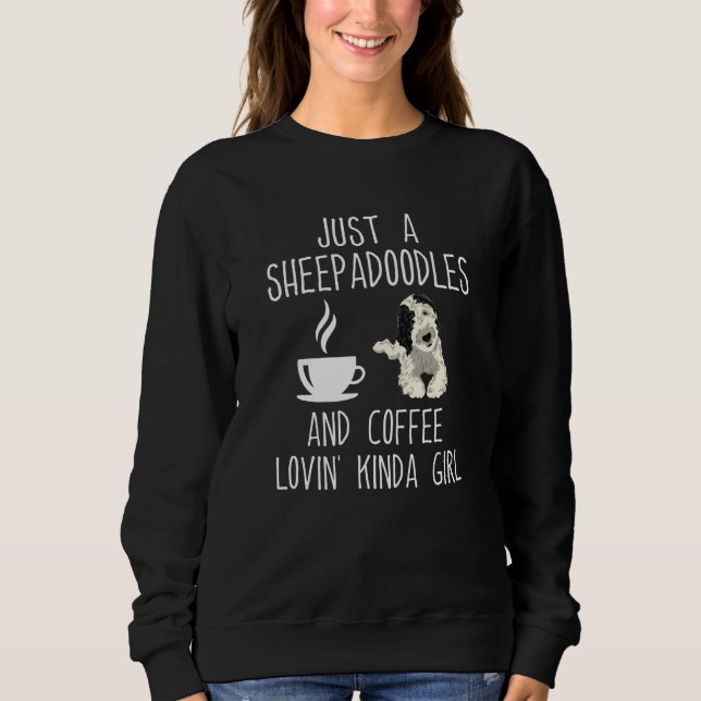 Coffee Doodle Dog Sheepadoodle Mom T Shirt (Framsida)
