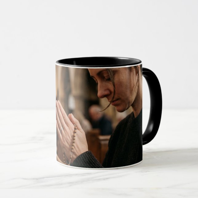 Coffee Mug Woman Praying in Church Religious Mugg (Framsida höger)