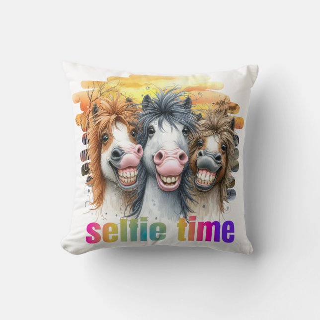 Cojines horse meme – funny horses on a selfie kudde (Framsida)
