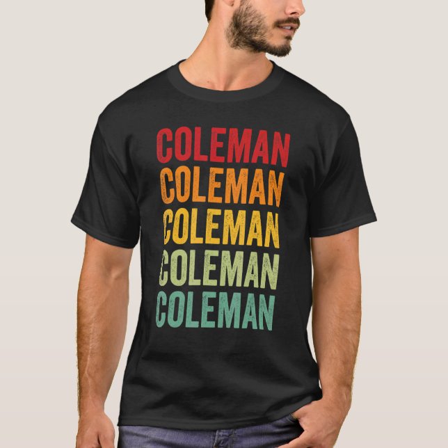 Coleman County Texas Rainbow Text Design T Shirt (Framsida)