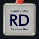 College eller High School Varsity Brev Keepsaké Julgransprydnad Metall<br><div class="desc">Klicka på "anpassa" om du vill anpassa presenten med din egen bakgrund och egna teckensnittsscheman i färg.</div>