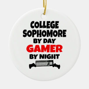 College Sophomore by Day Gamer by Natt Julgransprydnad Keramik