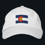 Colorado Flagga Broderad Keps<br><div class="desc">Colorado Statlig flagga broderade på den här söta hatten. Välj färg och stil i hatten på Alternativ-menyn.</div>