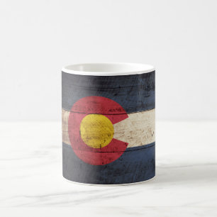 Colorado statlig flagga på gammalt Wood korn Kaffemugg