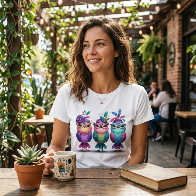 Colorful Bird Trio T Shirt (Skapare uppladdad)