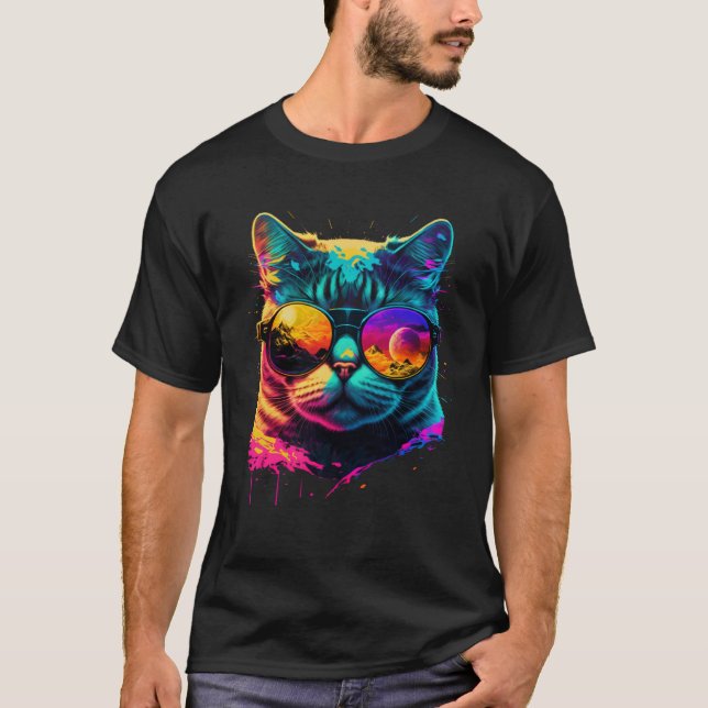 Colorful cat wearing glasses graphic t shirt (Framsida)
