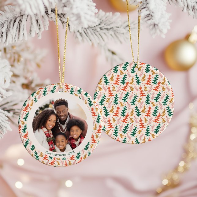 Colorful Christmas Tree Photo Julgransprydnad Keramik (Retro Christmas Tree one sided photo Holiday Ornament )