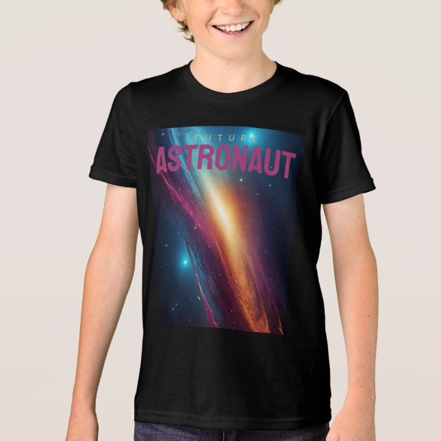 Colorful Cosmic Galaxy Glowing Space Nebula T Shirt (Framsida)