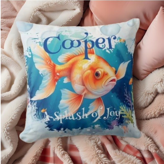 Colorful Funny Goldenfish Pet Fans  Kudde (Celebrate your love for pet goldfish with our Colorful Funny Goldfish Pet Fans Throw Pillow.)