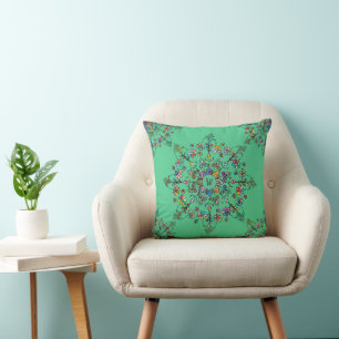 Colorful Mandala Monogrammed Dekorativ kudde