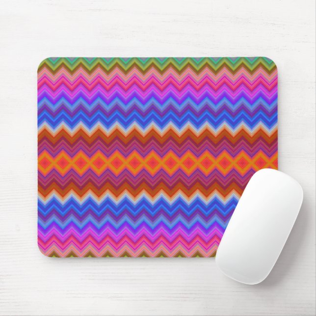 Colorful mouse pad featuring vibrant zigzag  musmatta (Med mus)