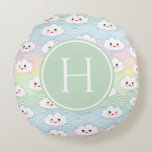 Colorful Pastel Kawaii Clouds Mönster Monogram Rund Kudde<br><div class="desc">Lägg till en söt accent i vardagsrummet eller sovrummet med den här vackra monogramkudden. Den har kawaimoln med färgstark pastel vågar mönster. Anpassa molnkudden genom att lägga till ett monogram. Denna kawaii-mönster-runda kommer att bli perfekt som en personlig gåva.</div>