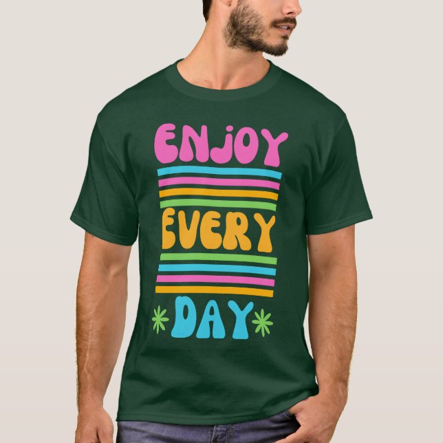 Colorful Retro Aesthetic Quote retro T Shirt (Framsida)