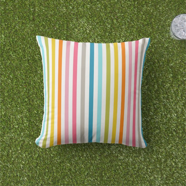 Colorful Summer Rainbow Rand Kudde (Gräs)