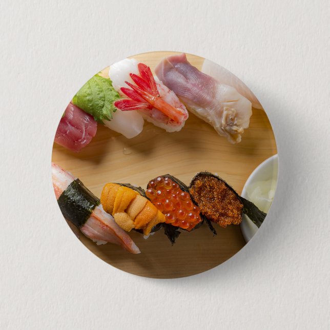 Colorful Sushi Spiral – Japanese Sushi Button by S Knapp (Framsida)