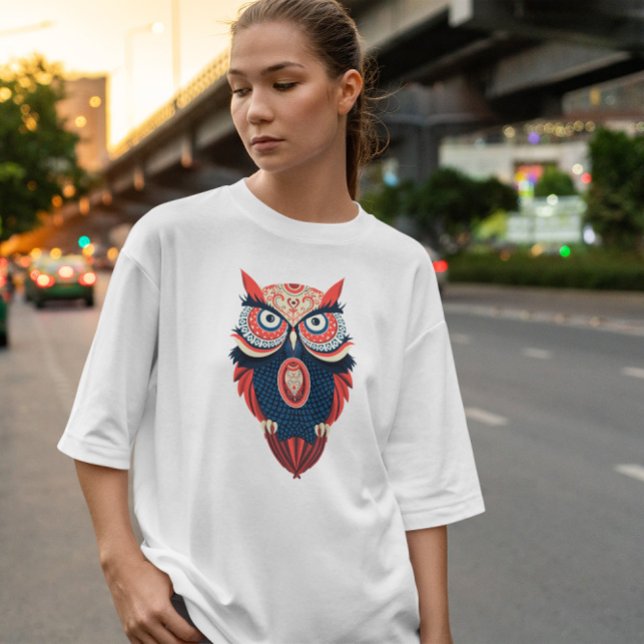 Colorful Uggla Merchandise T Shirt (Skapare uppladdad)