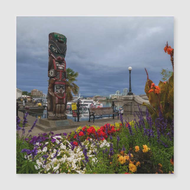 Colorful Victoria Harbour (Framsida)