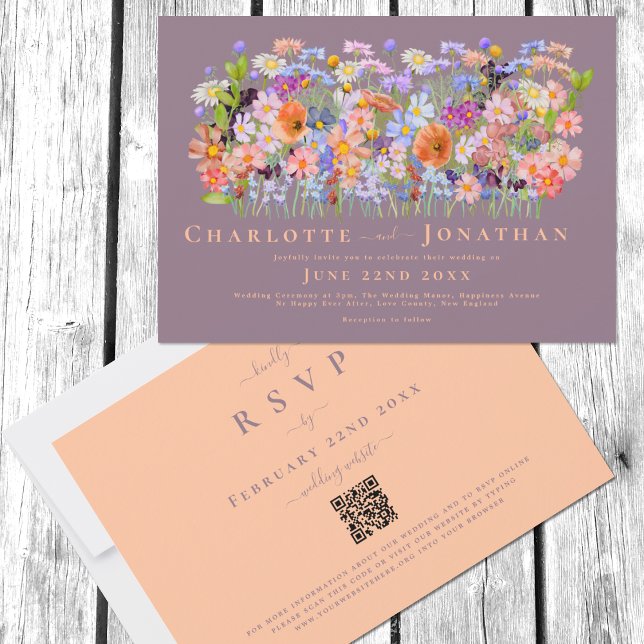 Colorful WildblommBoho Bröllop QR-kod Inbjudningar (Colorful Wildflower meadow boho peach fuzz wedding invitation with QR Code online RSVP)