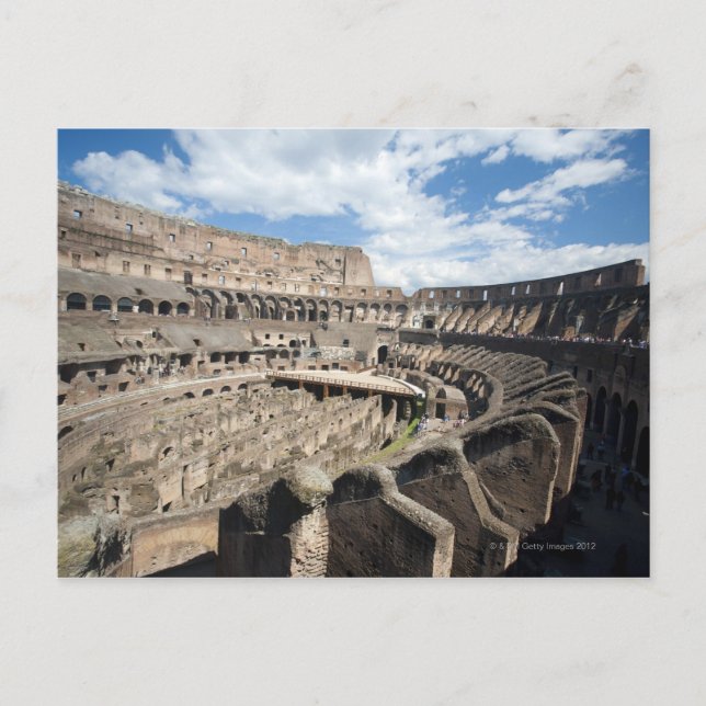 Colosseum ligger i Rom, Italien. Dess Vykort (Framsida)