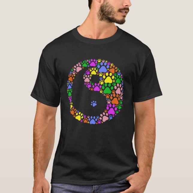 Colourful cat and dog paw prints  Yin Yang T Shirt (Framsida)