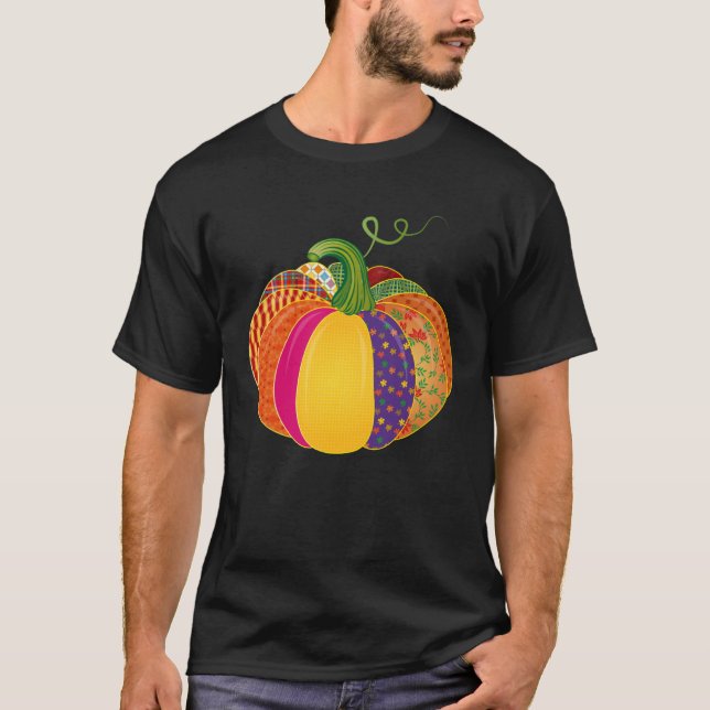 Colourful patchwork pumpkin with different pattern t shirt (Framsida)