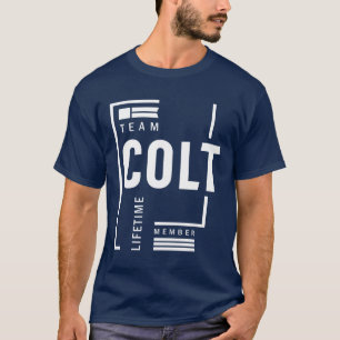 Colt Personlig Namn Birthday Gift T Shirt