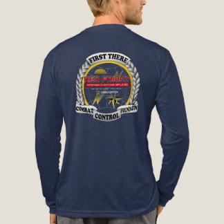 Combat Control RED fredag. Hedra de utplacerade. T Shirt