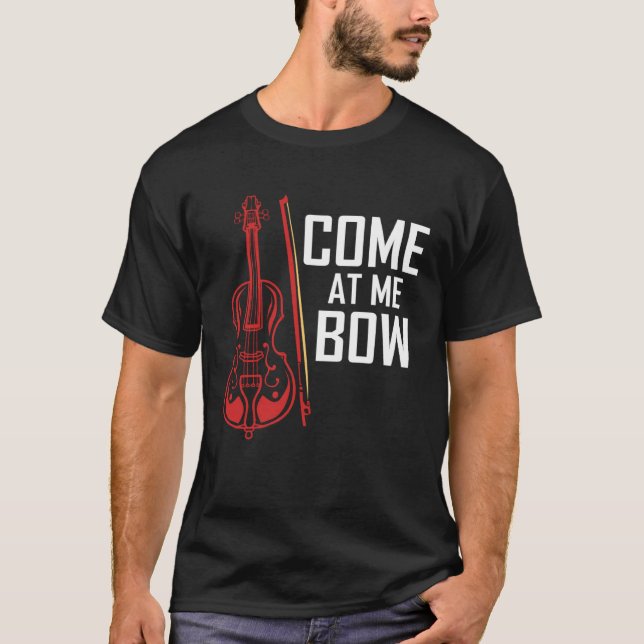 Come At Me Bow  Cello T Shirt (Framsida)