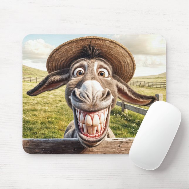 Comical Donkey Wearing a Straw Hat Musmatta (Med mus)