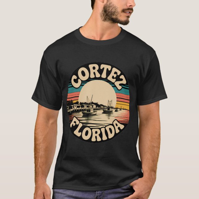 Comillas Spanien Fiskebåtar Pixel Art Kustlinje T Shirt (Framsida)