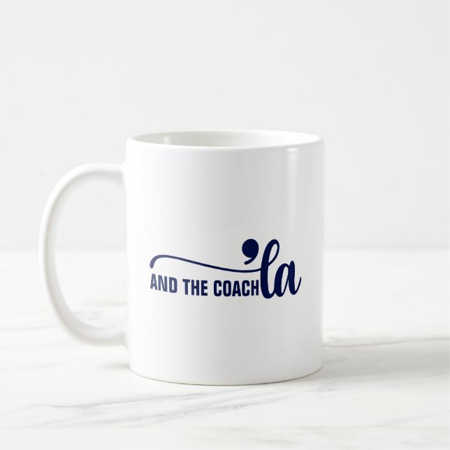Comma la & Coach | Kamala Harris Coach Blue Kaffemugg (Vänster)