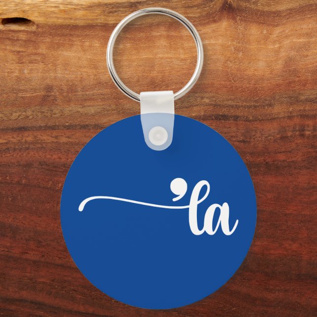 Comma La | Kamala Harris Blue Nyckelring (Framsida)