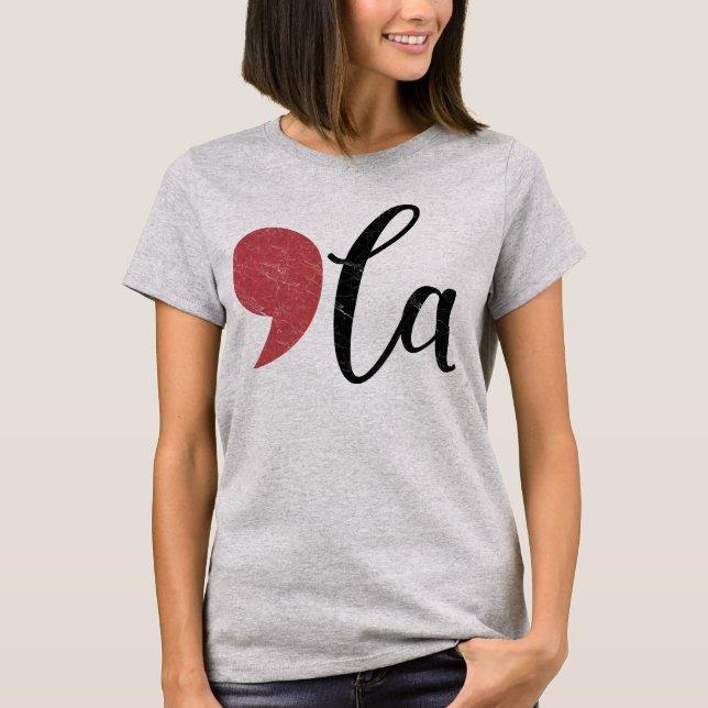 "comma-la" Kamala Harris för president 2024 T Shirt (Framsida)