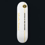 COMOCOU COLUMBIA, MISSOURI (COU) MINI SKATEBOARD BRÄDA 18,5 CM<br><div class="desc">Skateboard white and guld with "COLUMBIA,  MISSOURI CENTER OF THE UNIVERSE" and Y-NOT-ME logotyp. Det här är en utflykt till Columbia,  Missouri.</div>