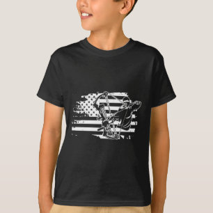 Compound Bow Hunting Gear Retro American Flagga Ma T Shirt