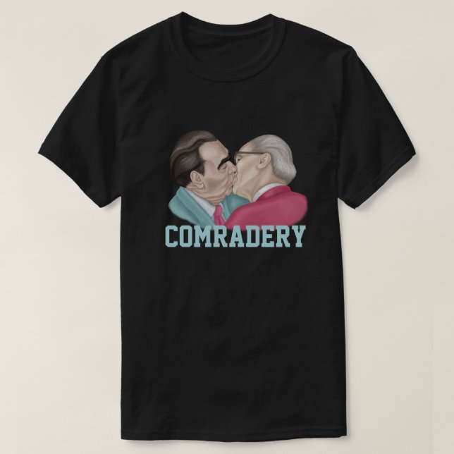 Comradery - Brezhnev kissing Honecker T Shirt (Design framsida)