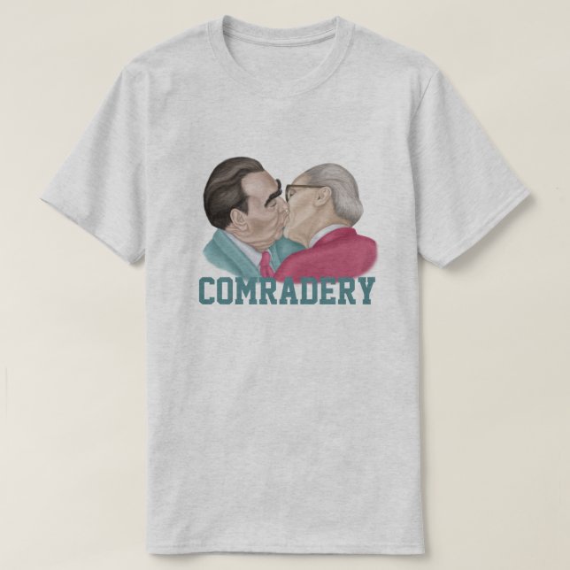 Comradery - Brezhnev kissing Honecker T Shirt (Design framsida)