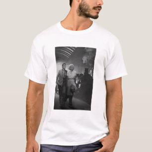 CON19BWD3 ordstäv Farewell.tif T Shirt