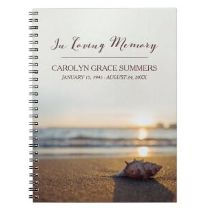 Conch på strand, i att älska minnesGuestbook Anteckningsbok Med Spiral