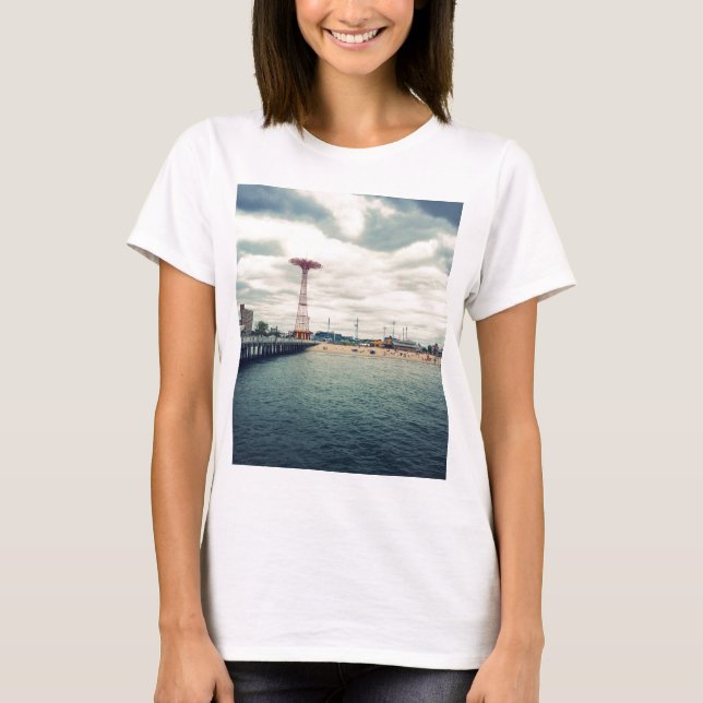 Coney Island Beach Panorama Tee (Framsida)
